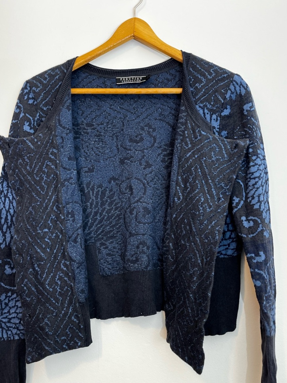 Peruvian Connection Pima Cotton Floral Jacquard Double Breasted Cardigan Cropped - Picture 6 of 10
